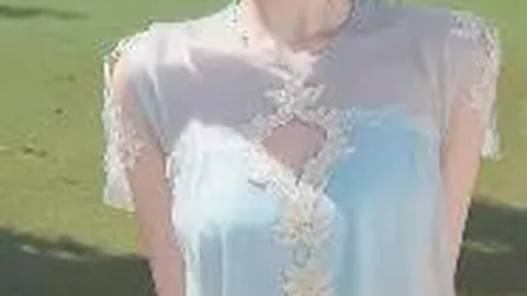 黄晓明为蔡文静庆生，亲密互动引关注